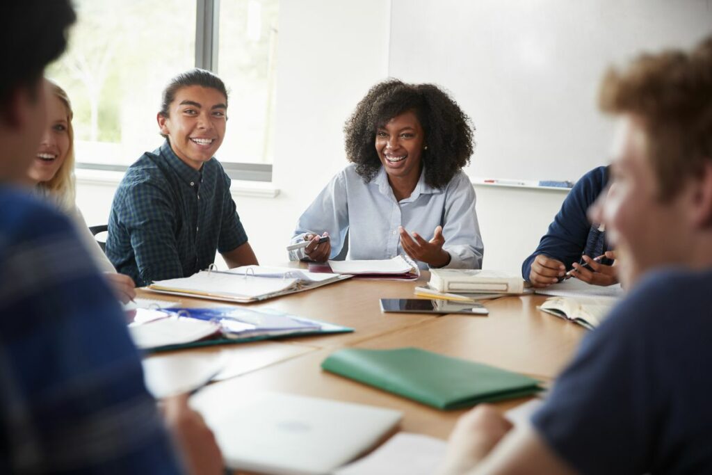 How to Set Up a School Study Group for Success – Explain Learning Blog